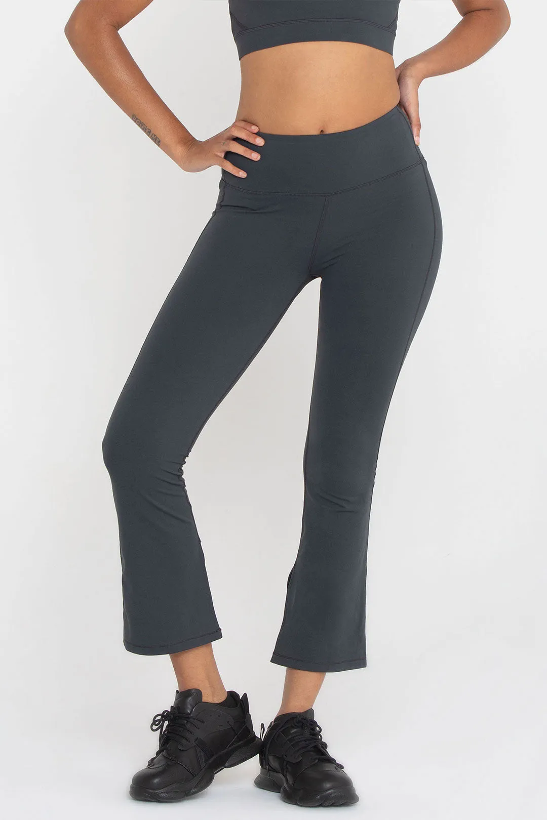 7/8 High-Waist Split-Hem Flare Legging with Reflective Logo 25.5"