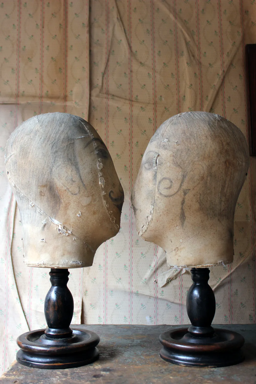 A Decorative Pair of Mannequin Shop Display Heads as a Flapper & Dandy