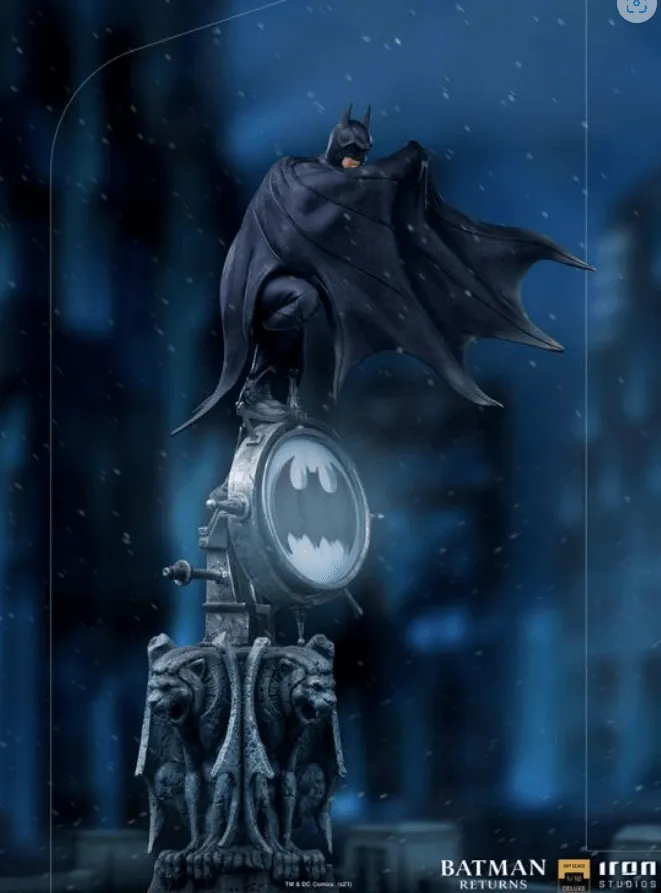 Batman Returns Batman Deluxe Art 1:10 Scale Statue/ Iron Studios