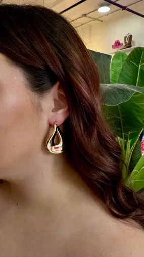 Casey Wavy Gold Hoop Earrings