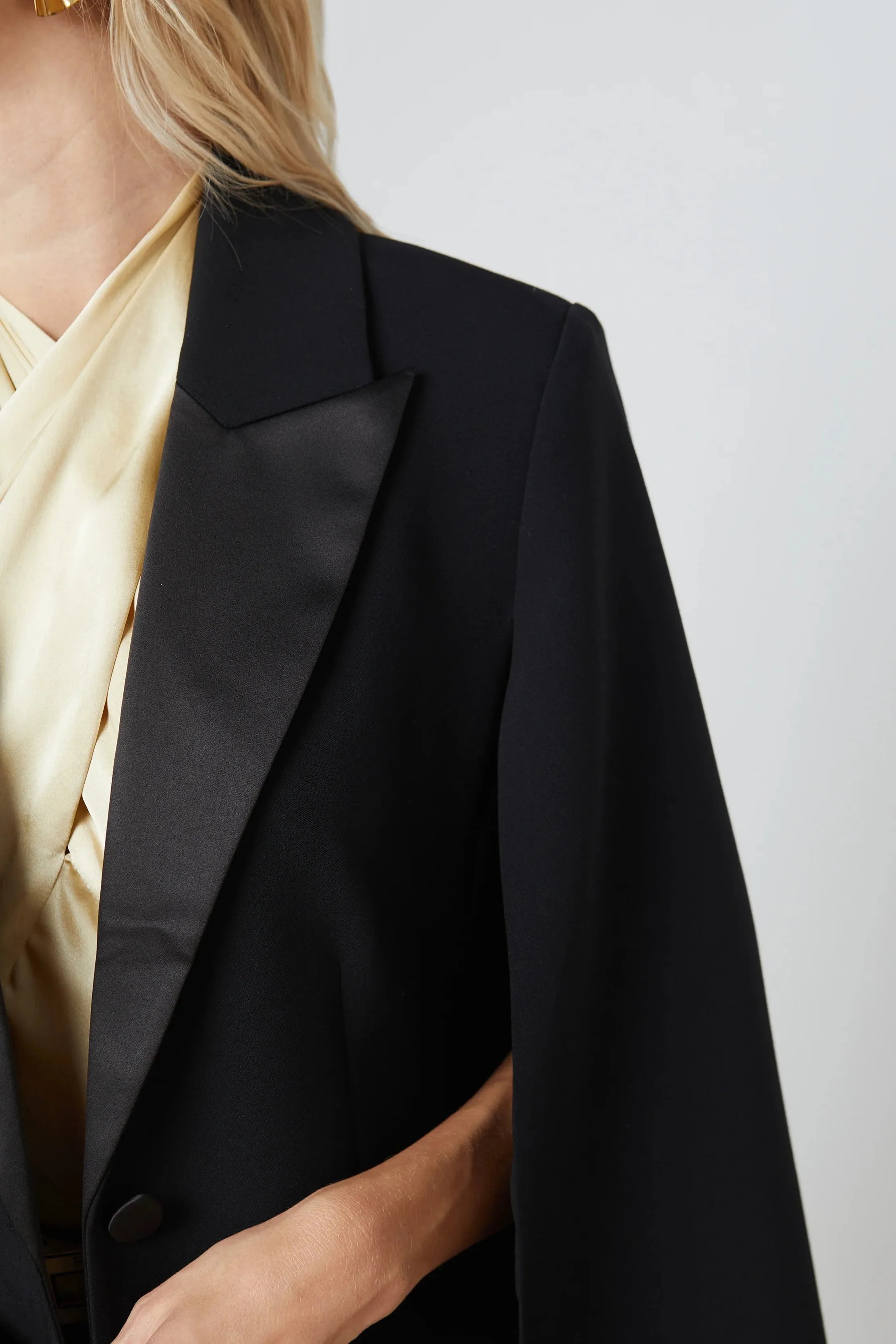 L'Agence Christina Cape