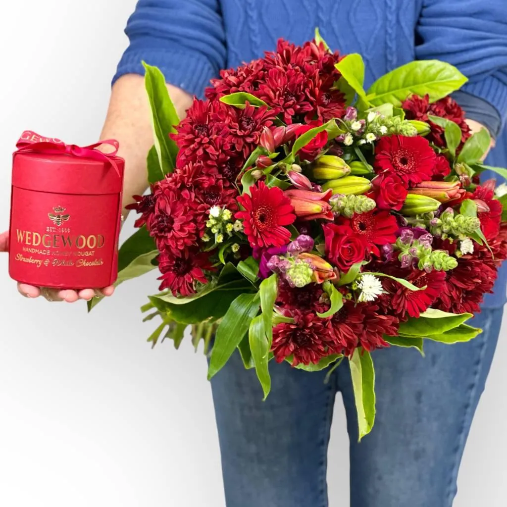 Red Petal Poetry Bouquet
