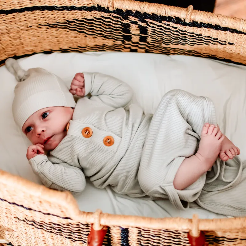 Ribbed Knotted Gown & Hat - Newborn