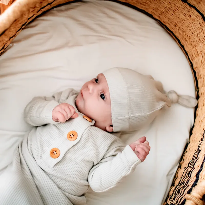 Ribbed Knotted Gown & Hat - Newborn